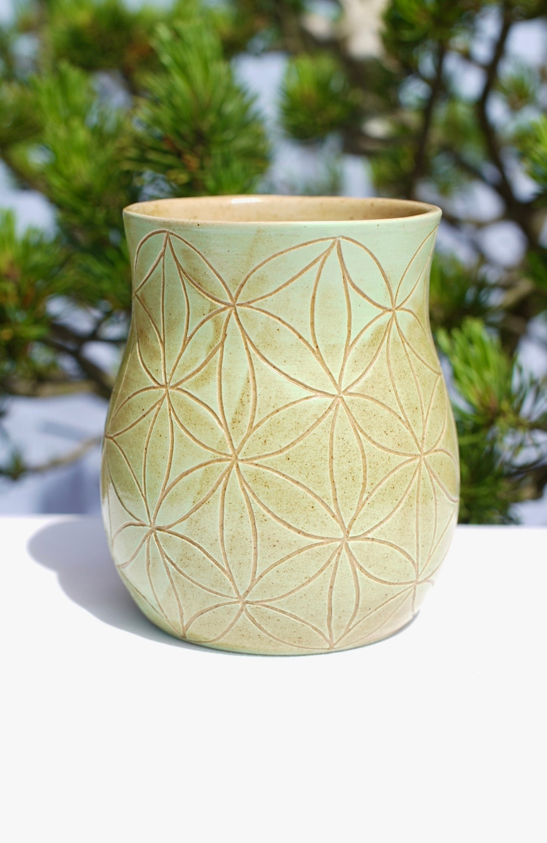 Flower of life mug light green sgraffito