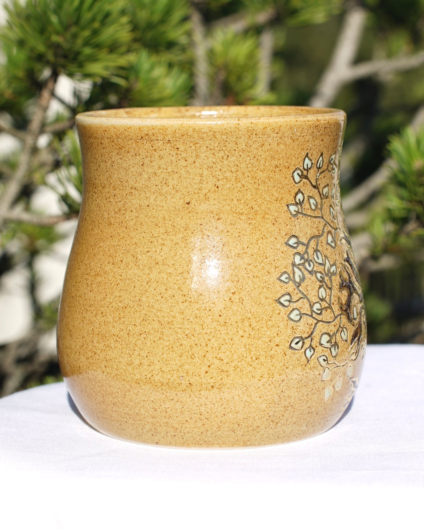 Tree of Life cup with healing clay and 24-carat gold