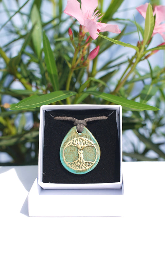 Amulett Jade Lebensbaum 24 Karat Gold