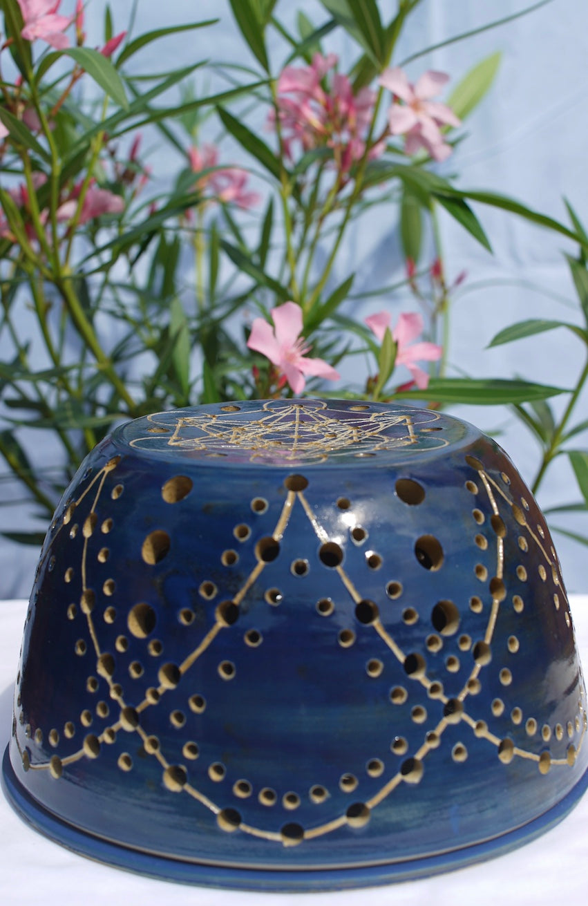 Blue tealight dome with Metatron's cube on top