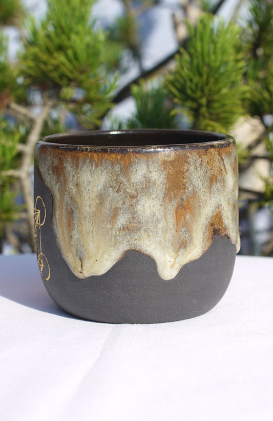 Mug cocoa ceremony black with Metatrons cube 24 carat gold