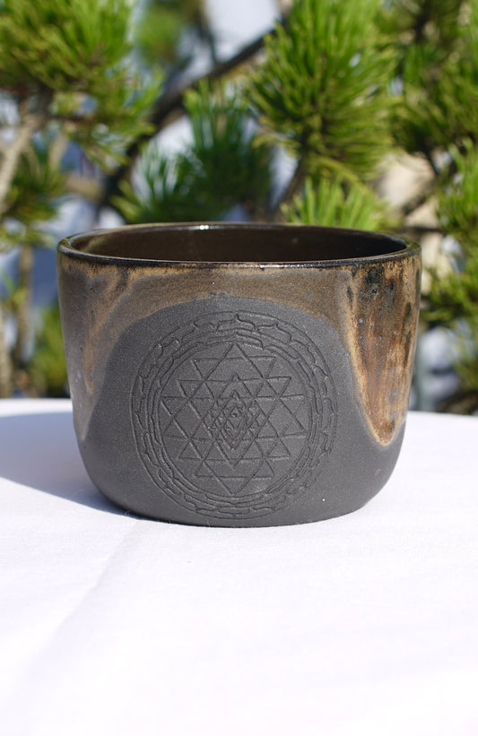 Mug cocoa ceremony with Sri Yantra -2-