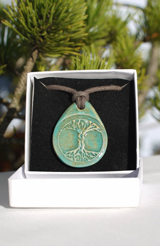 Amulet jade tree of life