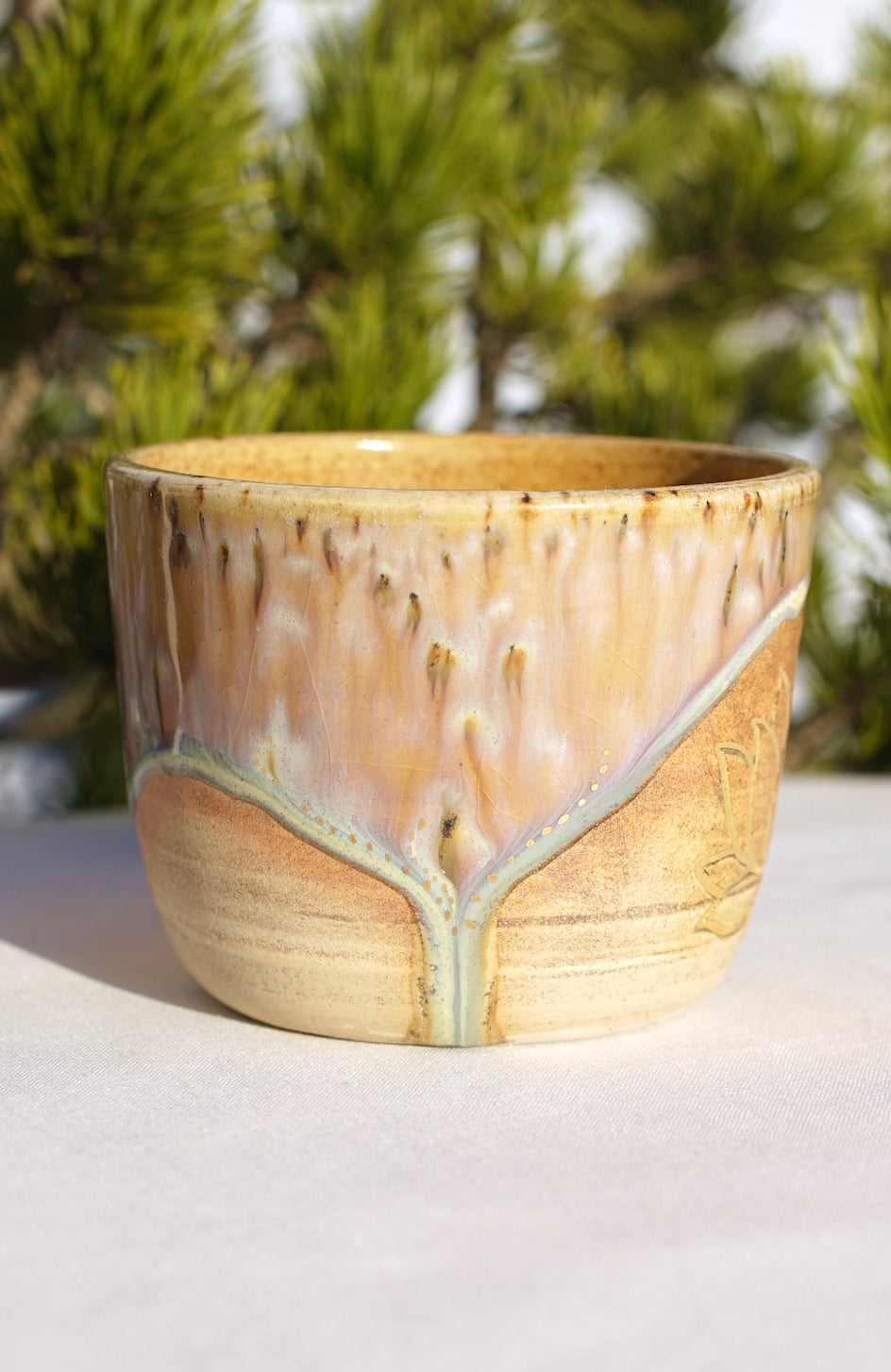 Cocoa ceremony mug with lotus 24 carat gold