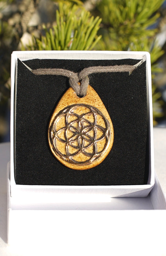 Seed of life and flower of life amulet in copper (precious metal)