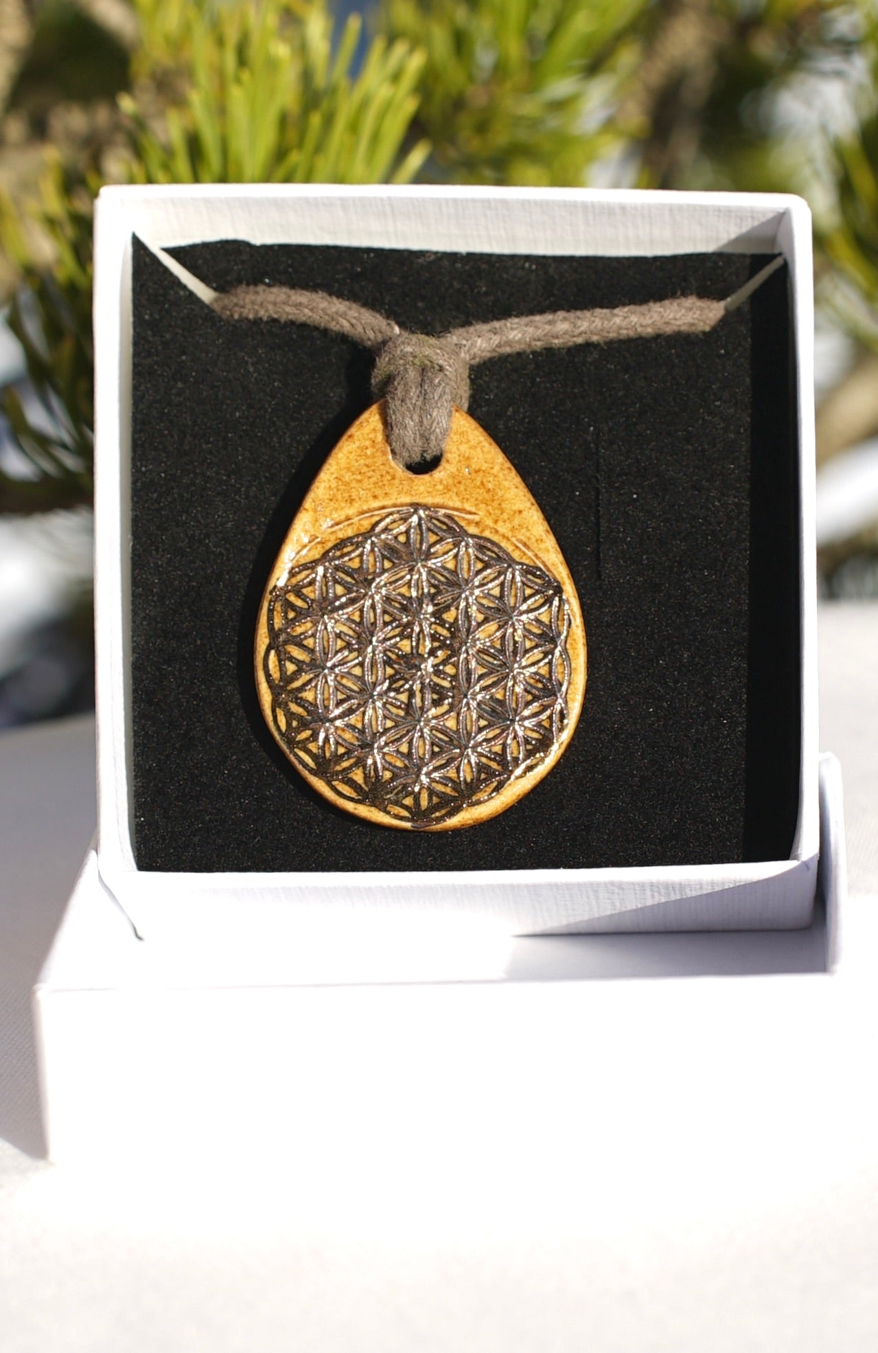 Seed of life and flower of life amulet in copper (precious metal)