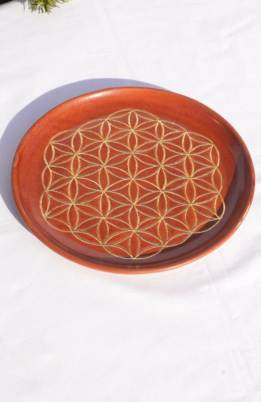 Cinnamon plate with flower of life 24 carat gold