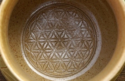 Flower of life mug light green sgraffito