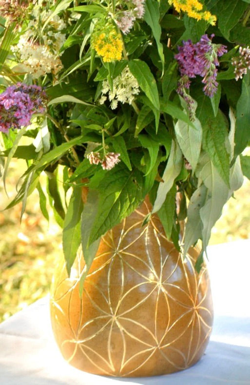 Flower of life vase 24 carat gold